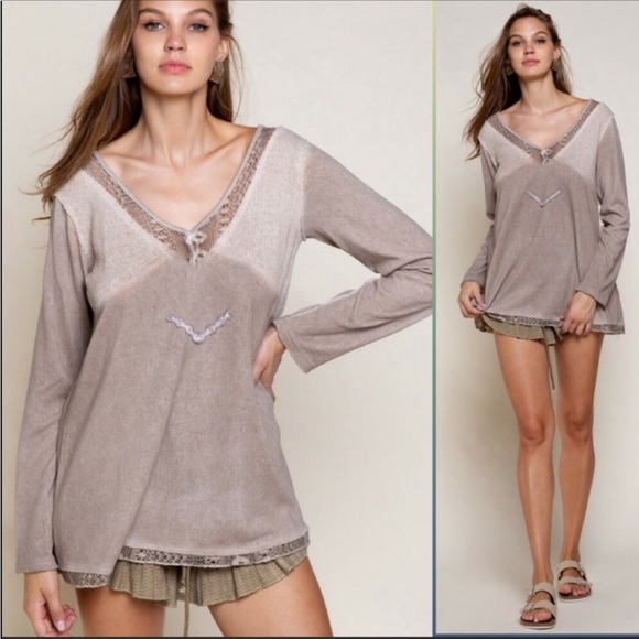 POL Tops - POL - Lace Trim Long Sleeve Knit Top